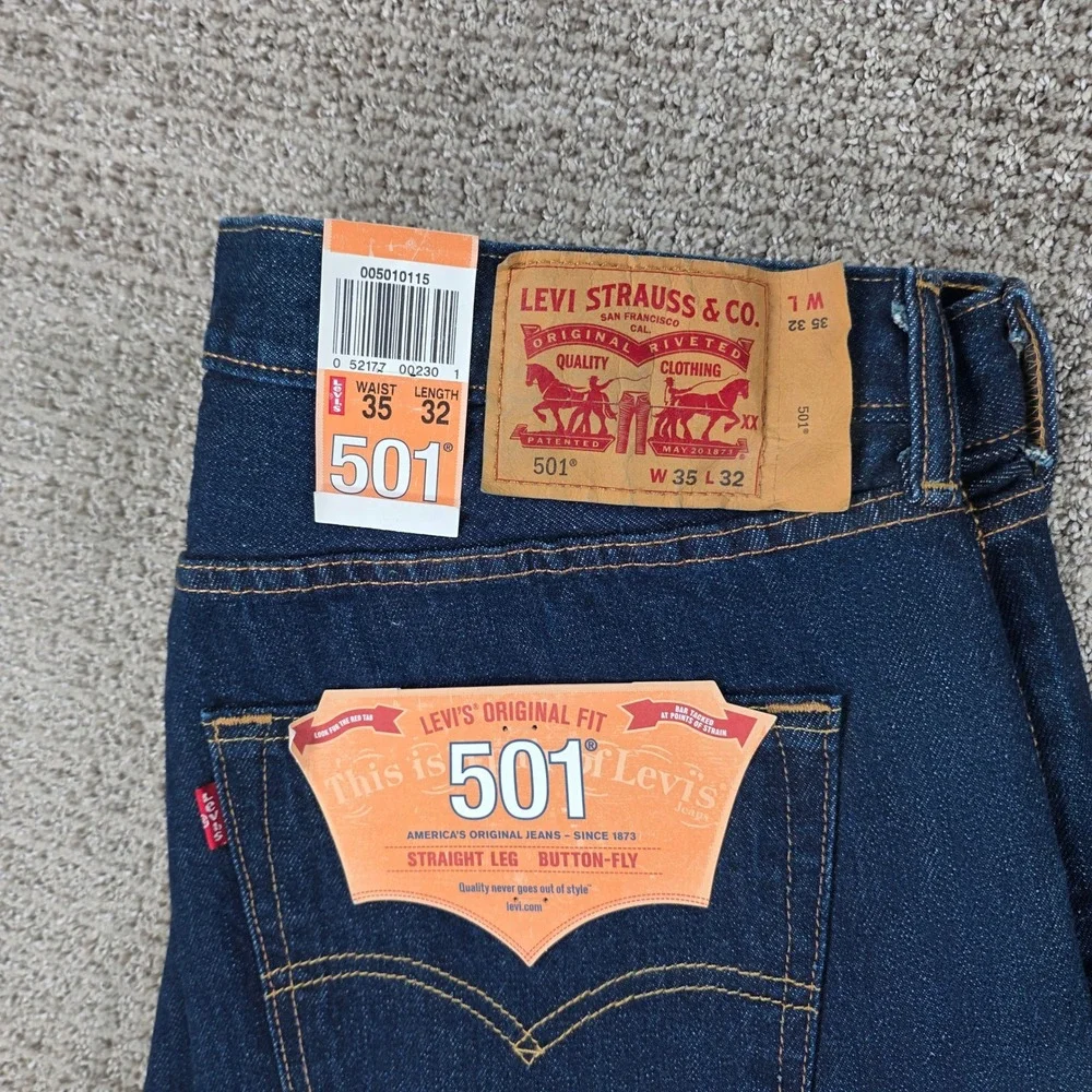 Levis 501 Mens Original Fit Straight Leg Button Fly Jeans Dark Wash 35x32 NEW